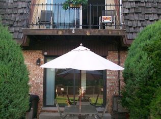 31 Cour Caravelle, Palos Hills, IL 60465