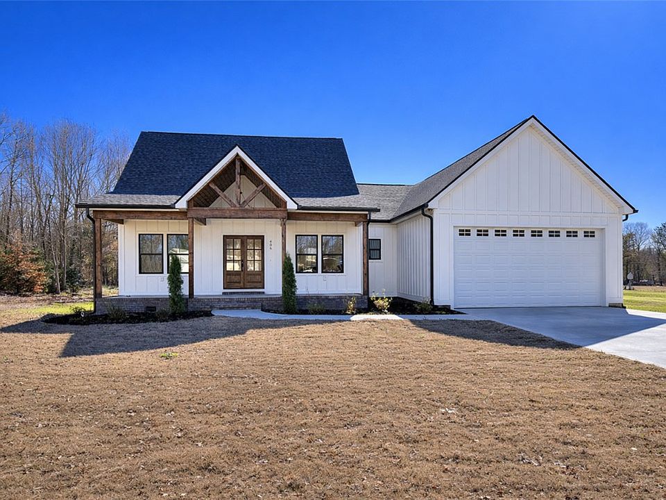 1st image of 406 Edgewood Dr