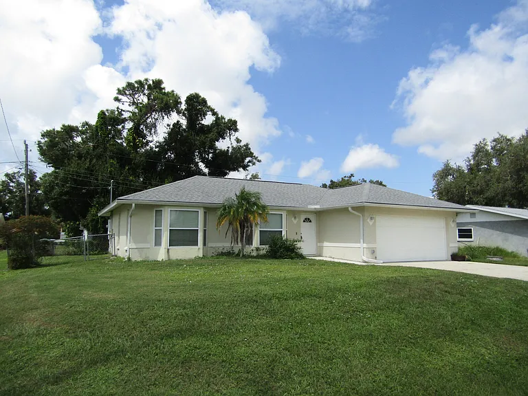 2624 Valencia Rd — Photo 2