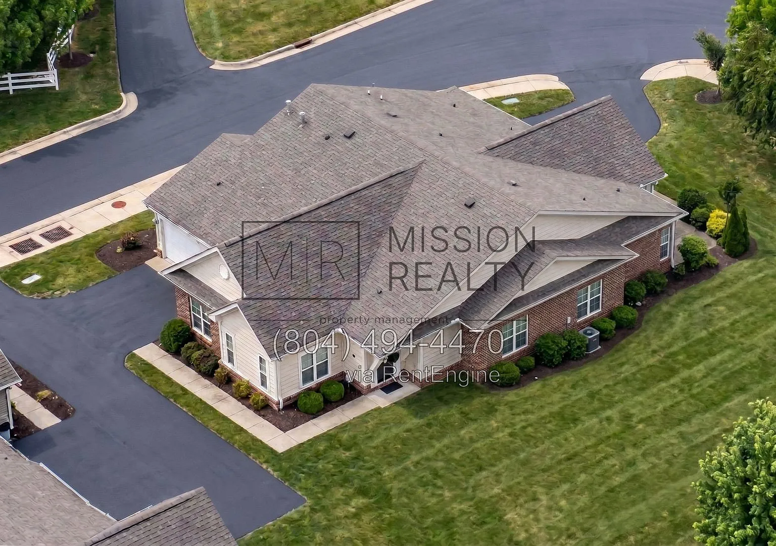 2 bed, 2.5 bath, 1418 sqft, $2,000 — Photo 1
