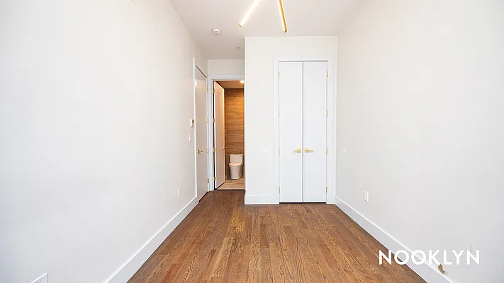 Rented by Nooklyn NYC LLC | media 10