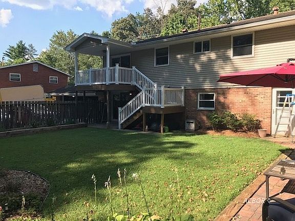 3rd image of 911 Colegate Dr