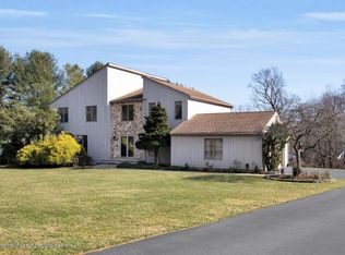 11 Chestnut Dr, Colts Neck, NJ 07722