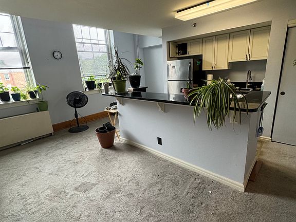 3rd image of 1701 Crompond Rd #6313