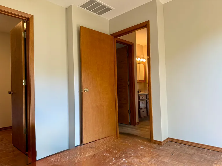 503 Hessel Blvd — Photo 61
