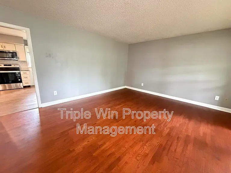2050 Foggy Bottom Dr — Photo 3