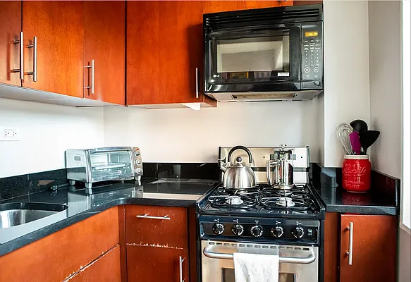 Rented by Douglas Elliman | media 20