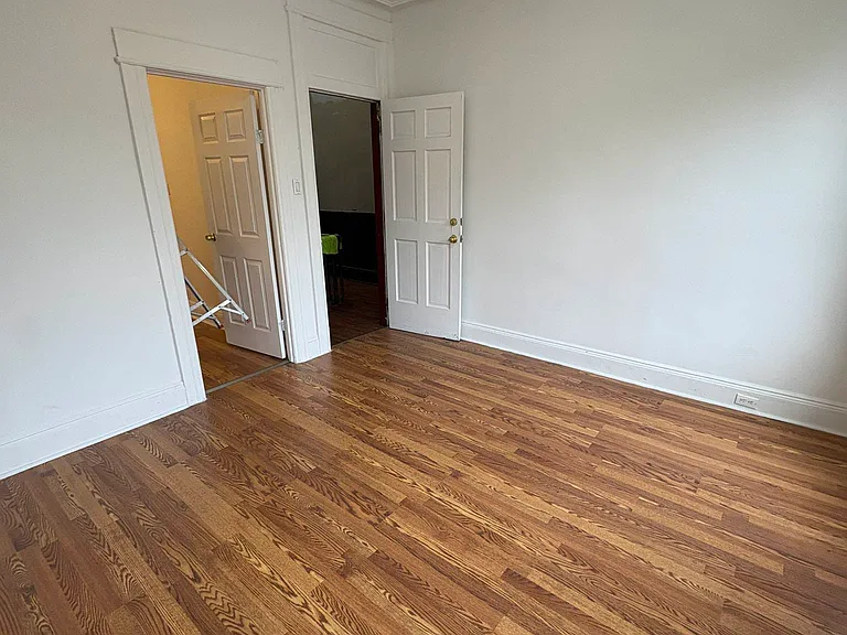 1670 Putnam Ave #3L — Photo 3