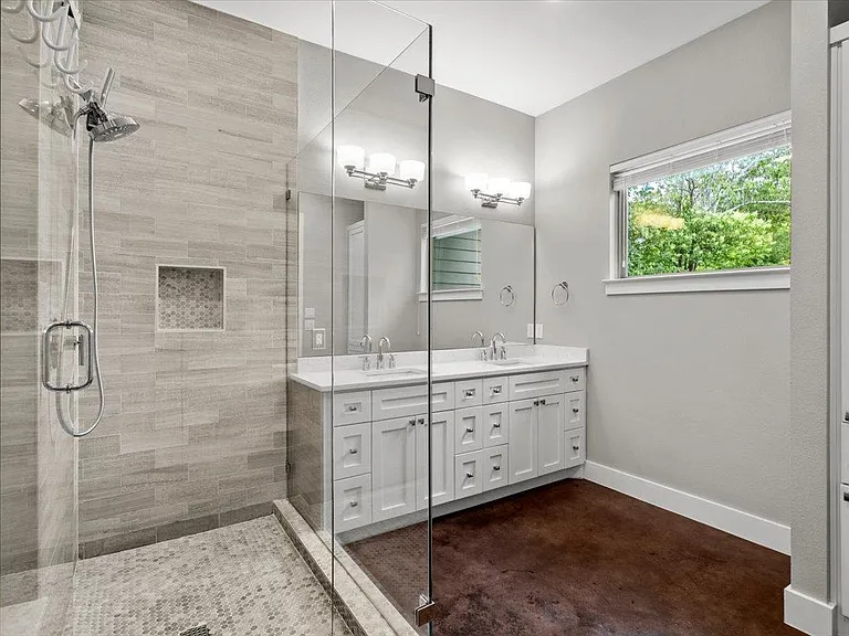 913 Stobaugh St #B — Photo 26
