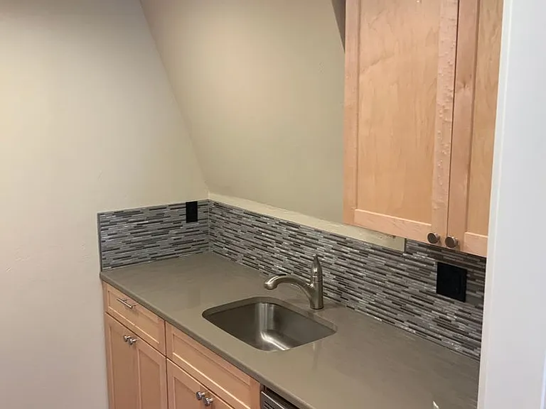 1006 W 12th Aly — Photo 27