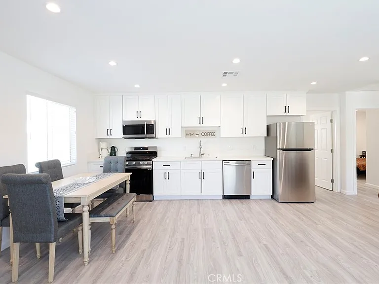 18623 Bryant St — Photo 26