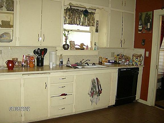 3rd image of 308 N Green St