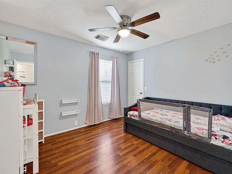 21202 Barker Canyon Ln — Photo 36