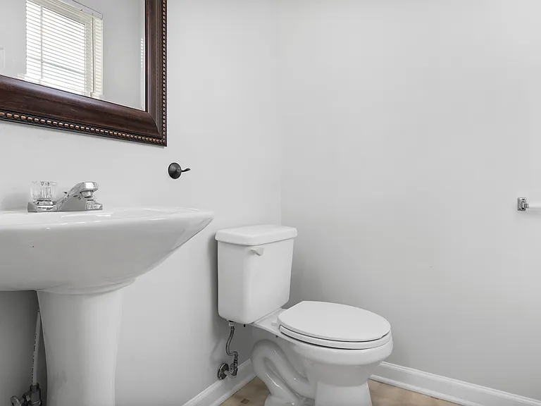 602 Cassandra Dr — Photo 23