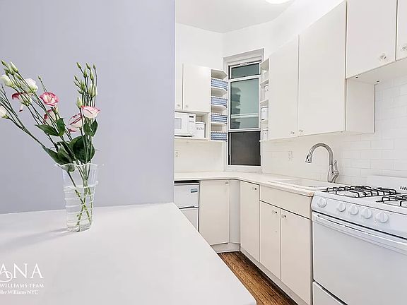 4th image of 238 E 84th St APT 1B