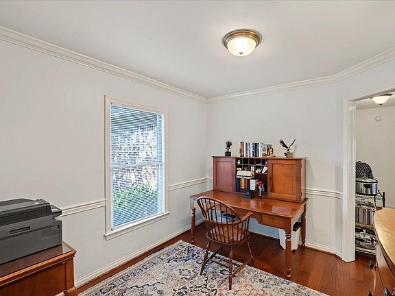 5th image of 541 Huntersknoll Pl