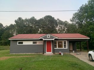 37 Redwine Cir, West Point, MS 39773