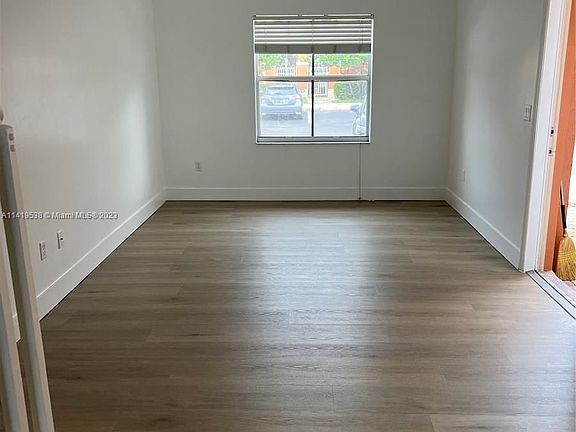 4th image of 2185 Anchor Ct #1903