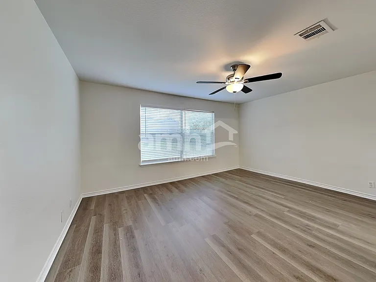 2207 Southeastern Trl — Photo 14
