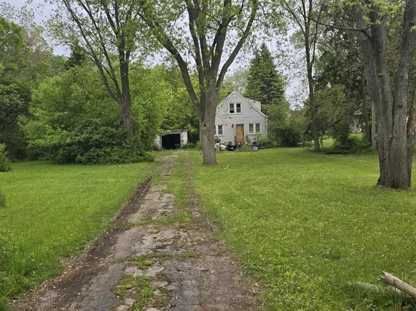 2976 South 130th STREET, New Berlin, WI 53151