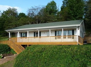 27 Glenmere Homesites Rd, Florida, NY 10921