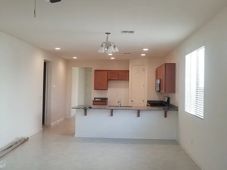 20415 E Domingo Rd — Photo 5