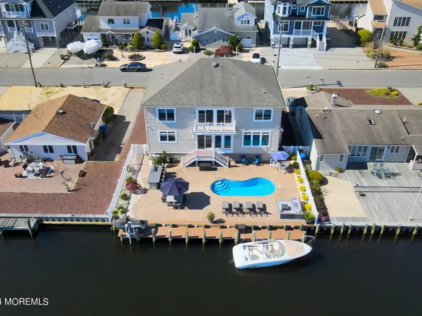 1870 Starboard Court, Toms River, NJ 08753