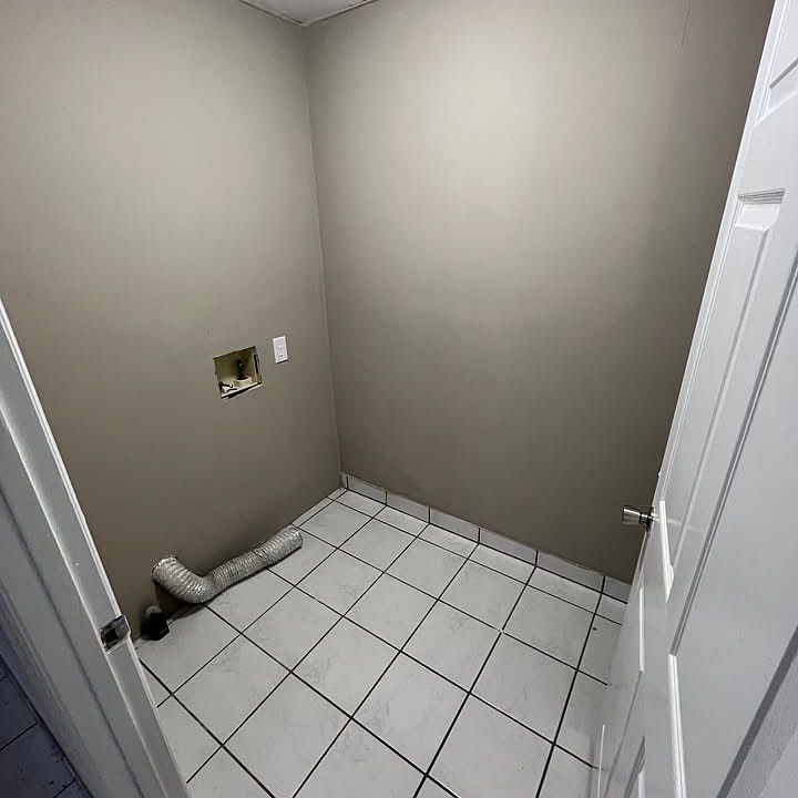 Unit Photo