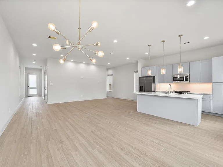 6809 Rocinante Ln — Photo 7