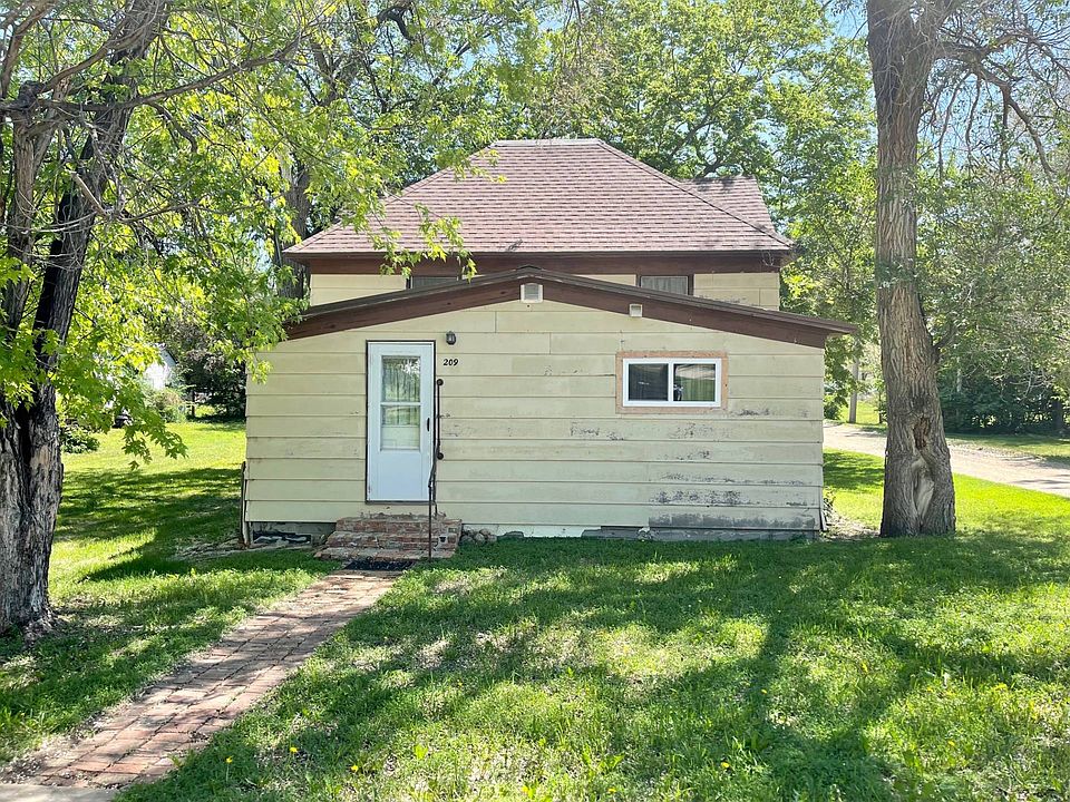 209 W 4th St, Redfield, SD 57469 MLS 11181575 Zillow