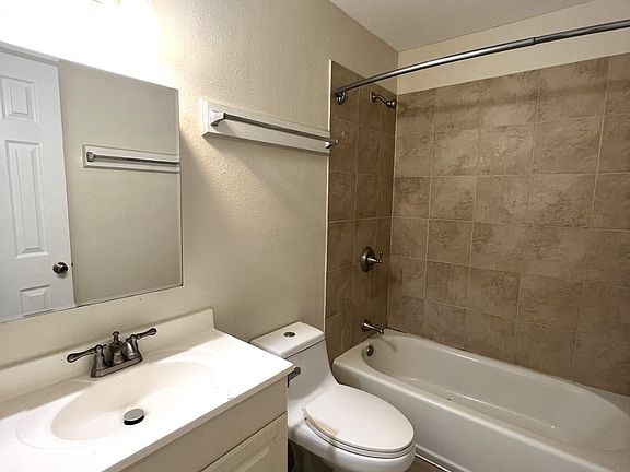 5th image of 3401 54th Ave APT A