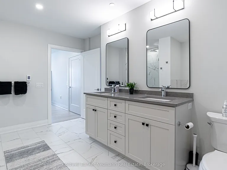 71 Wyndham St S #1206 — Photo 15