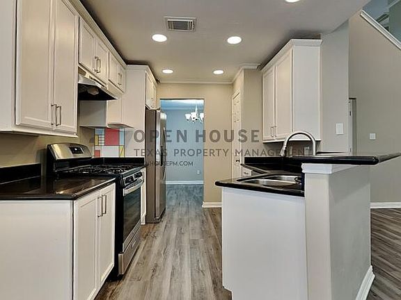 5th image of 26971 Crown Haven Ct
