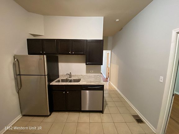 4th image of 1452 N Western Ave #2024626