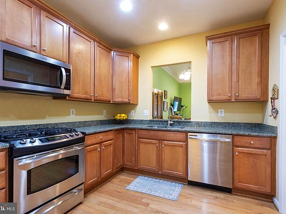 5th image of 321 Clubside Dr #310