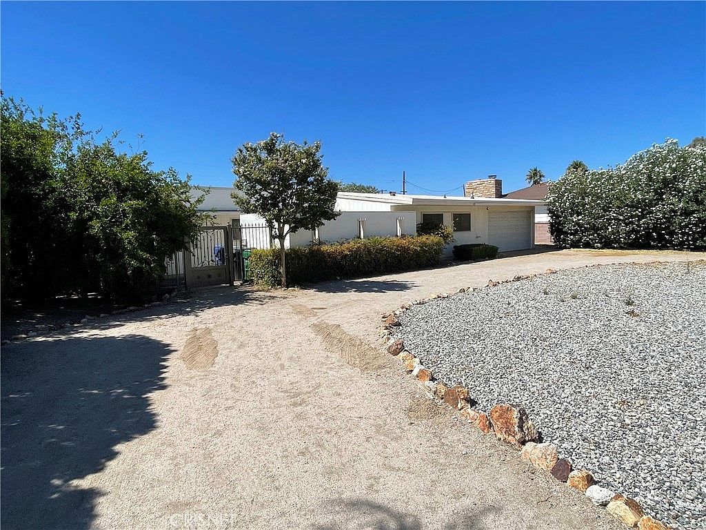 1104 W Lancaster Blvd, Lancaster, CA 93534 Zillow