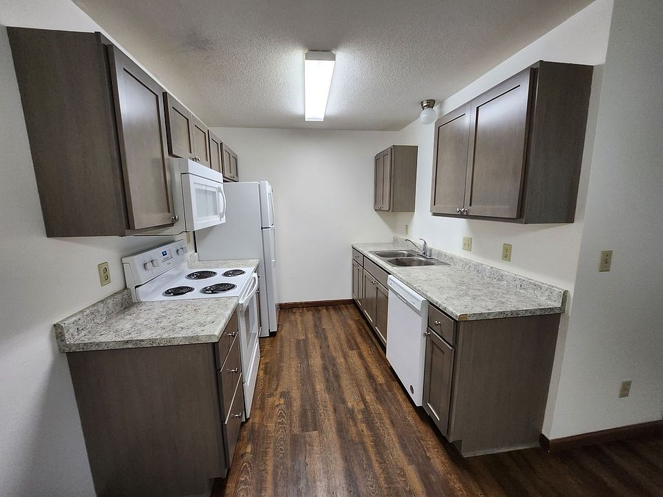 1st image of 2300 S Sycamore Ave APT 13