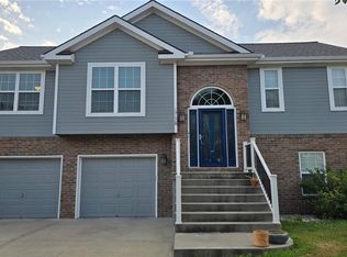 1019 NW 91st Ter, Kansas City, MO 64155
