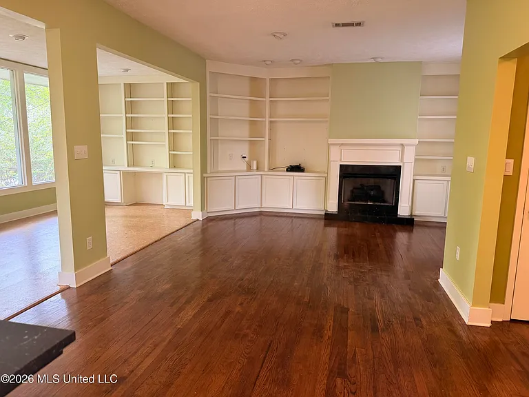 1710 N State St #1 — Photo 11