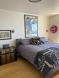 Rented by R New York