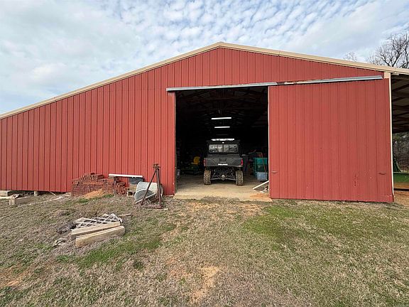 4th image of 2920 Goodfellow Rd