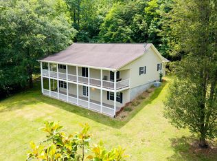 201 Tahlequah Rdg, Hayesville, NC 28904