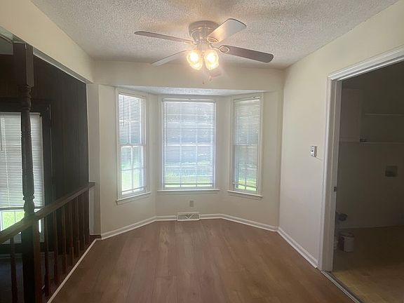 3rd image of 345 Salem Dr