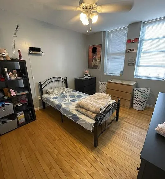 546 Concession St — Photo 5