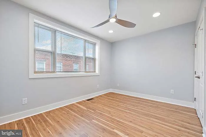 2225 S Rosewood St — Photo 8