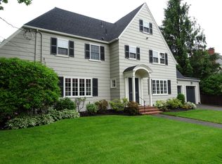 24 Estabrook Rd, Swampscott, MA 01907