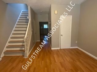 2704 Presbury St, Baltimore, MD 21216