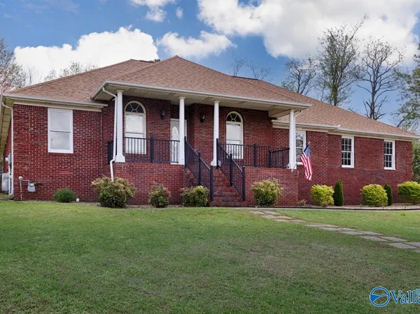 108 Callaway Dr, Madison, AL 35758