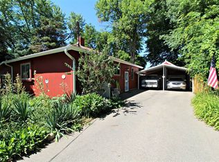 3229 Huggins Ave, Flint, MI 48506