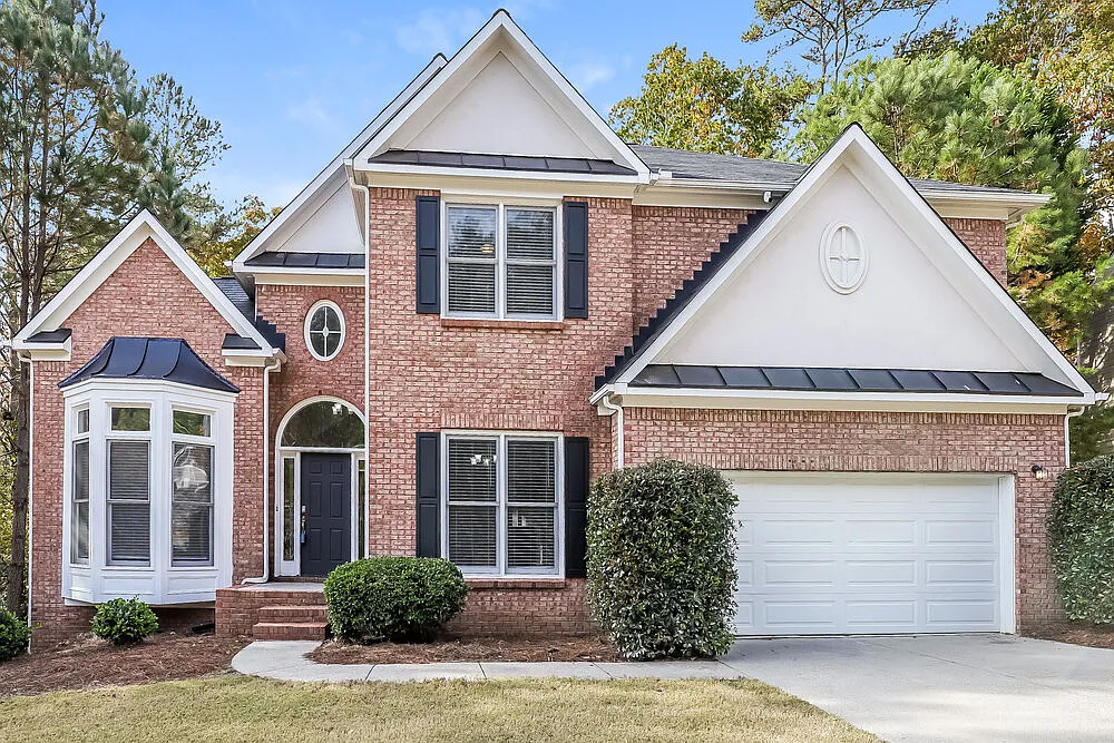 4 bed, 4.0 bath, 3958 sqft, $3,400 — Photo 1
